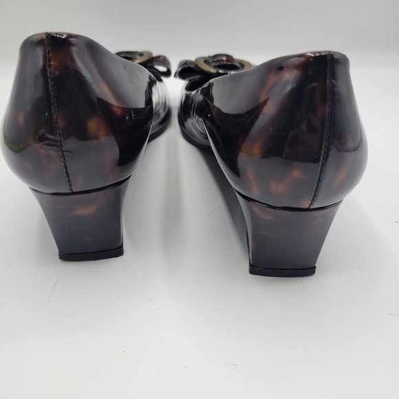 Stuart Weitzman slip on shoes size 7 1/2 - Picture 11 of 15